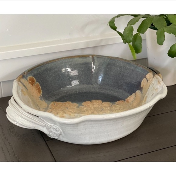 Joni Stauffer handmade pottery bowl with handles dates 1993 - Picture 2 of 5